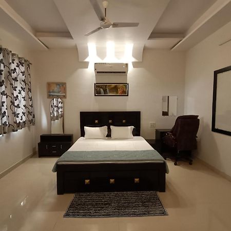 Leela Homestay Jabalpur - Lily - 2 Bhk Luxury Appartment Экстерьер фото