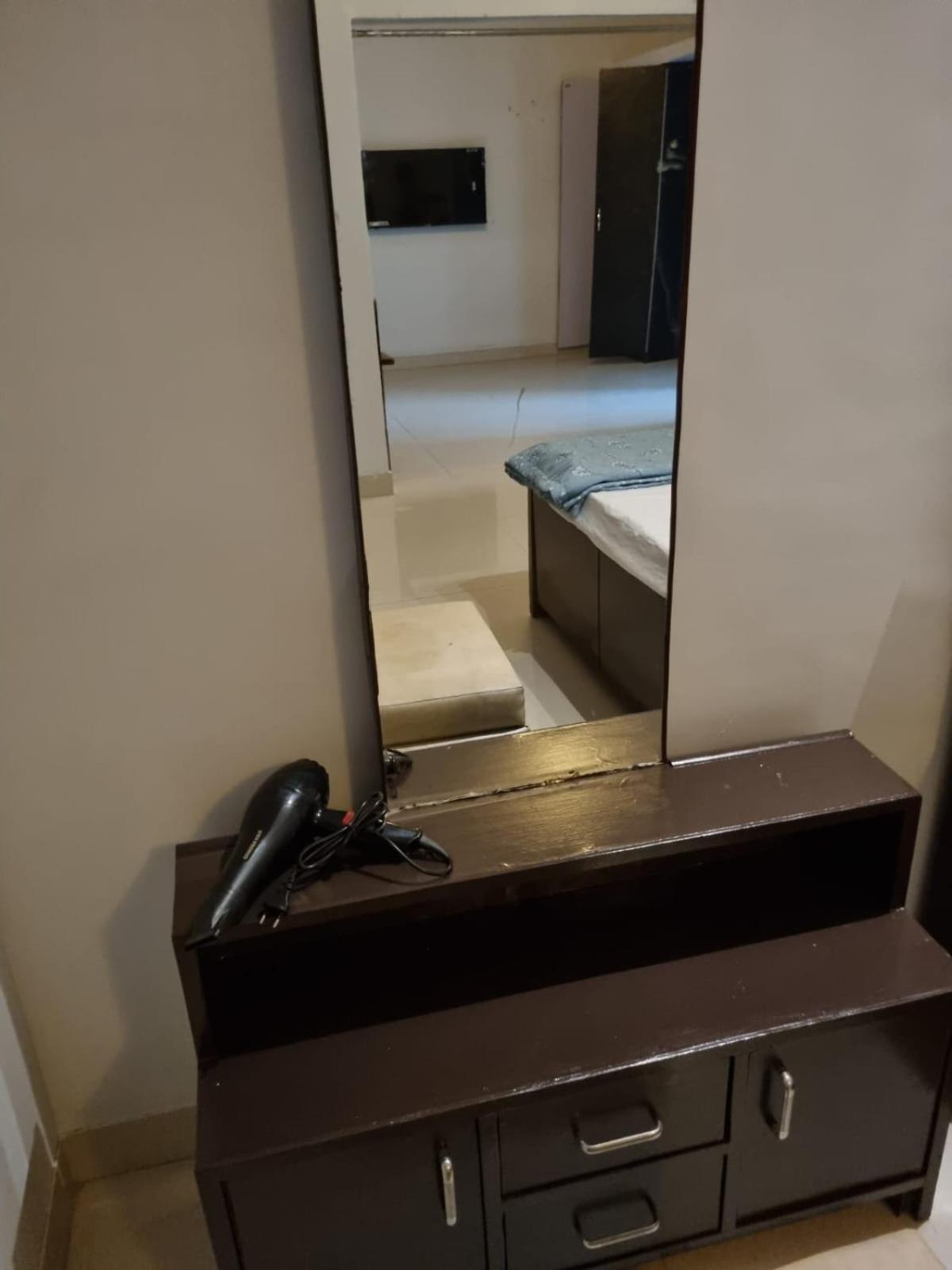 Leela Homestay Jabalpur - Lily - 2 Bhk Luxury Appartment Экстерьер фото