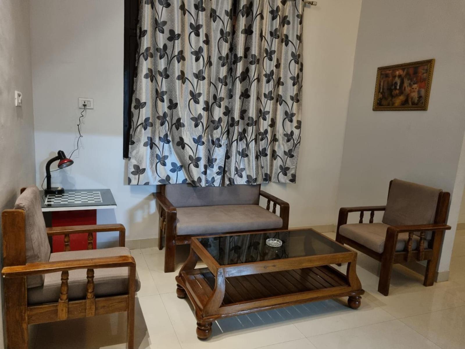Leela Homestay Jabalpur - Lily - 2 Bhk Luxury Appartment Экстерьер фото